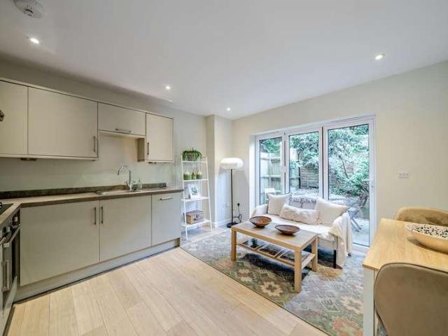 1 bed flat for sale