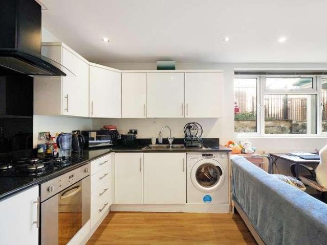 1 bed flat for sale