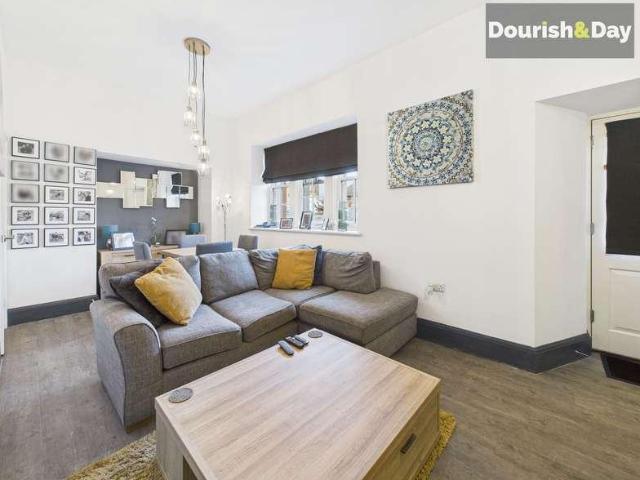 1 bed flat for sale