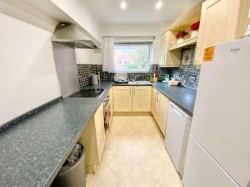1 bed flat for sale