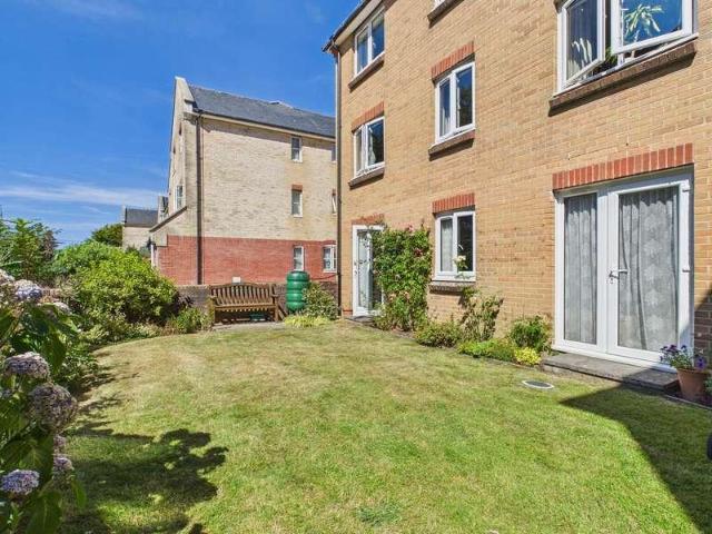 1 bed flat for sale