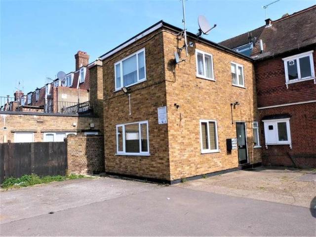 1 bed flat for sale