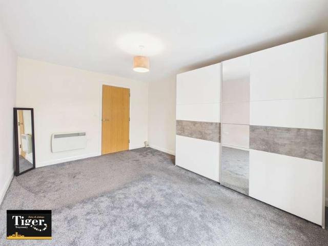 1 bed flat for sale