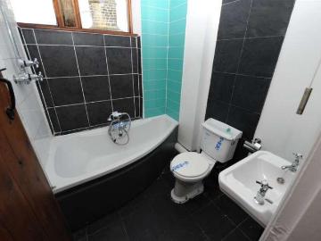 1 bed flat for sale