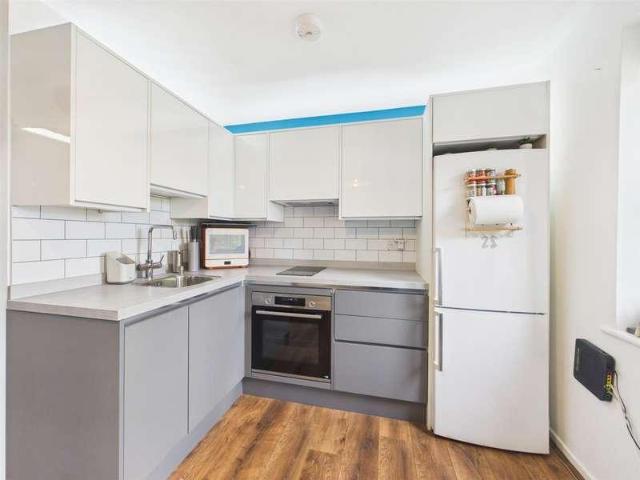 1 bed flat for sale