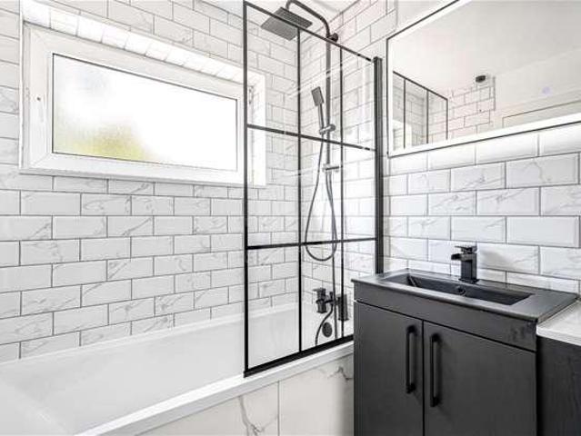 1 bed flat for sale