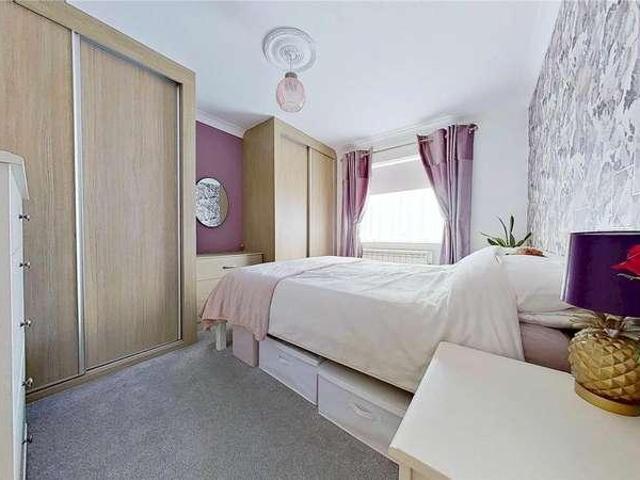 1 bed flat for sale