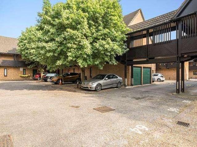 1 bed flat for sale