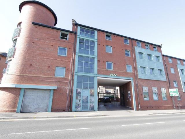 1 bed flat for sale