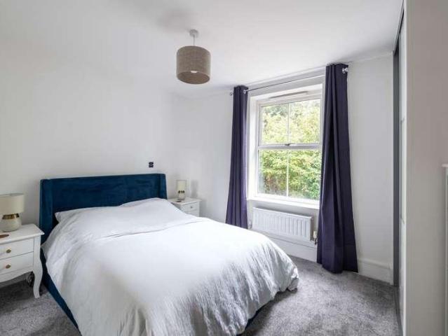 1 bed flat for sale