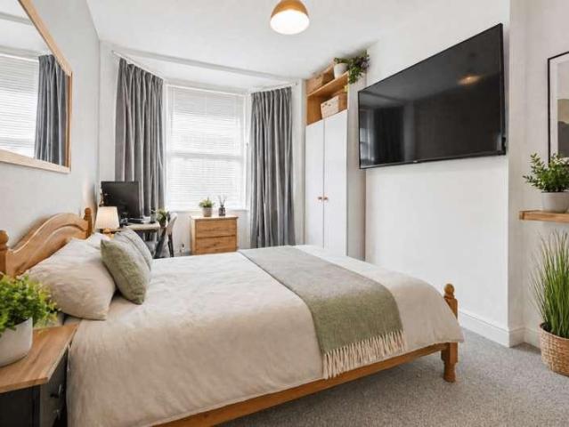 1 bed flat for sale