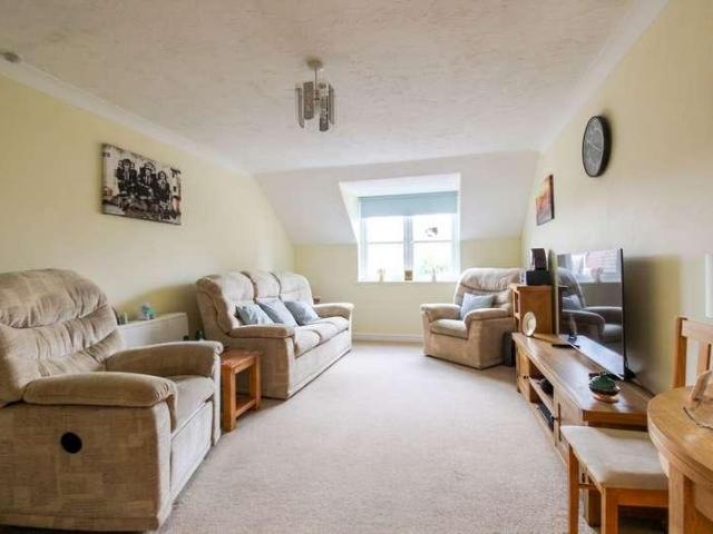 1 bed flat for sale