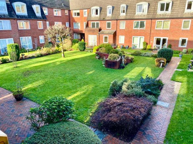 1 bed flat for sale
