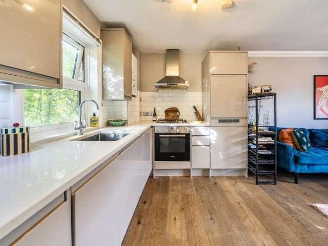 1 bed flat for sale
