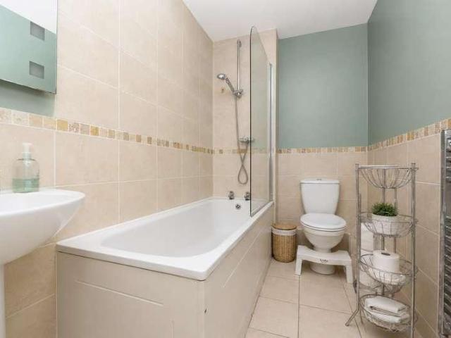 1 bed flat for sale