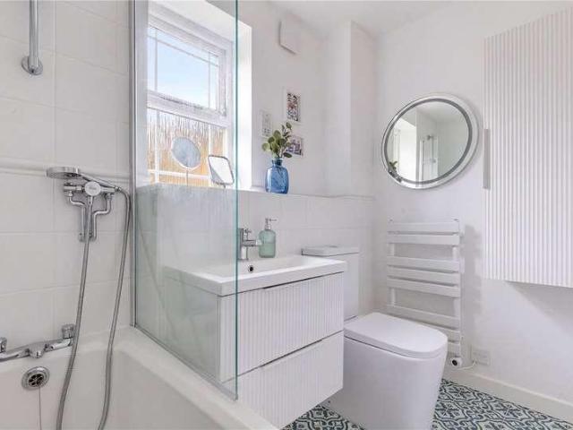 1 bed flat for sale