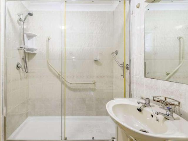 1 bed flat for sale
