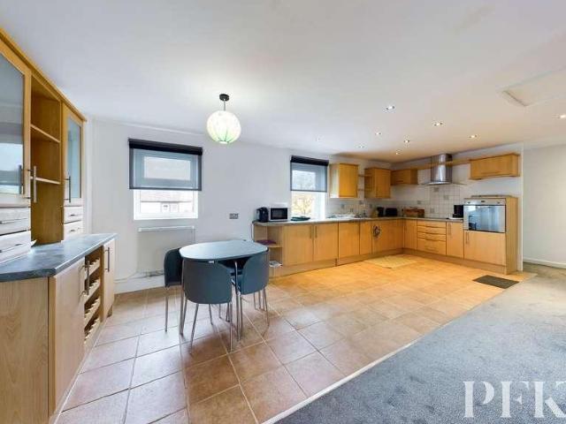 1 bed flat for sale