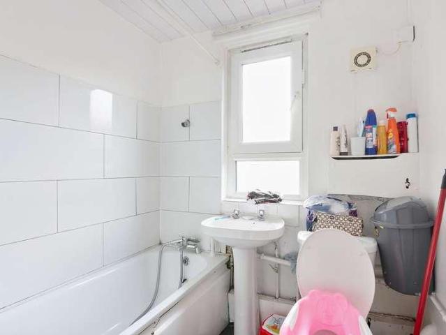 1 bed flat for sale