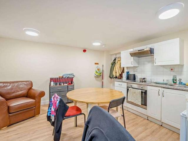 1 bed flat for sale
