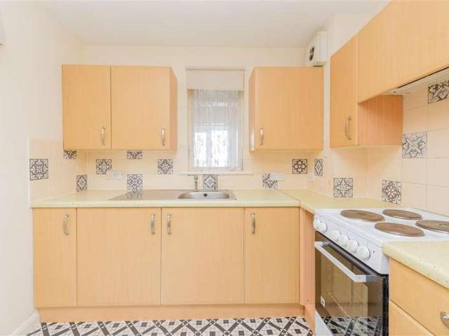 1 bed flat for sale