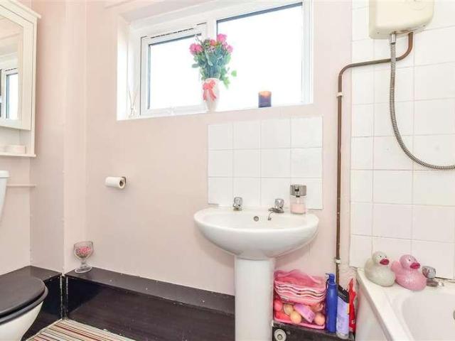 1 bed flat for sale