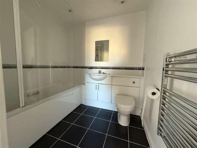 1 bed flat for sale