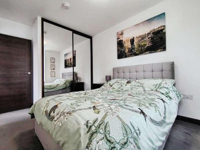1 bed flat for sale
