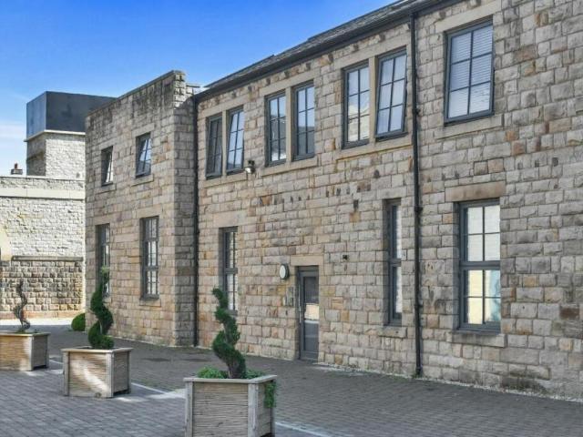 1 bed flat for sale