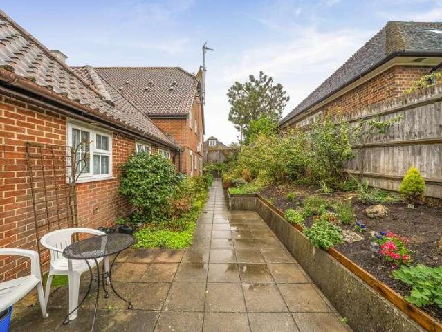1 bed flat for sale
