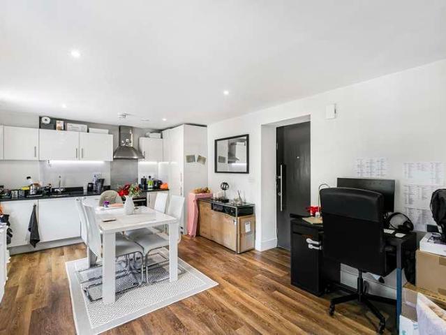 1 bed flat for sale