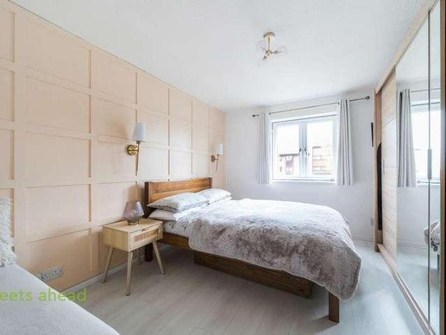 1 bed flat for sale