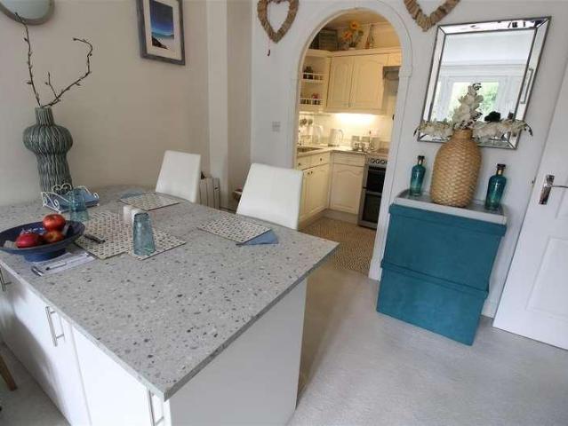 1 bed flat for sale