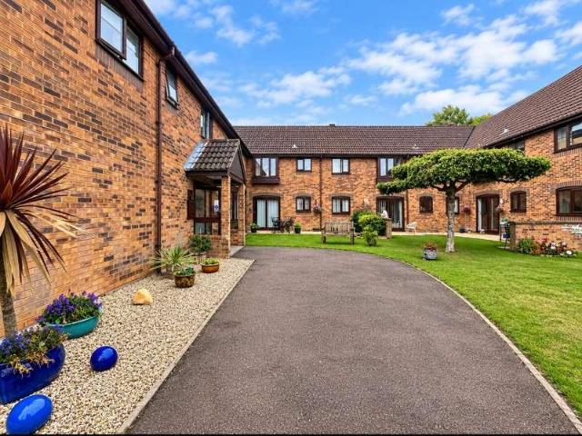 1 bed flat for sale