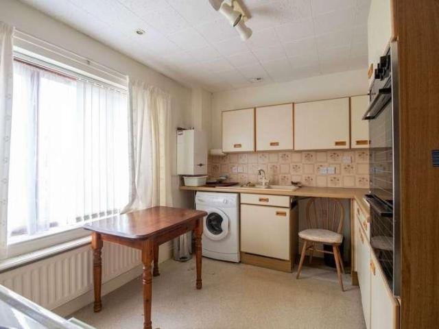 1 bed flat for sale