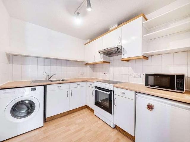 1 bed flat for sale