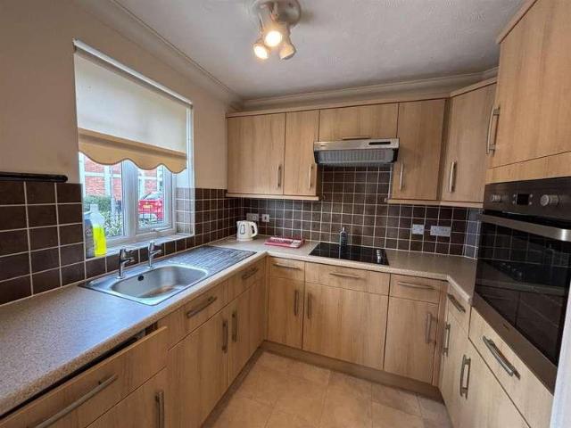 1 bed flat for sale