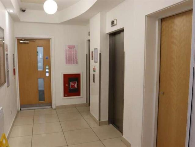 1 bed flat for sale