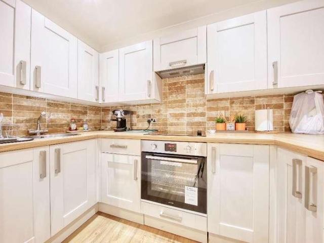 1 bed flat for sale