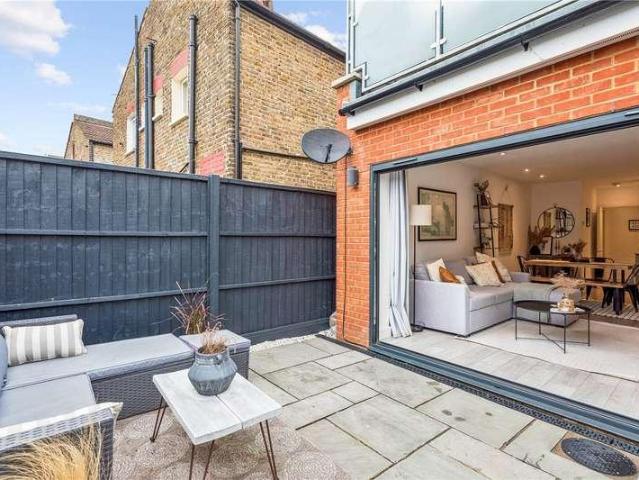 1 bed flat for sale