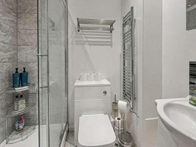 1 bed flat for sale