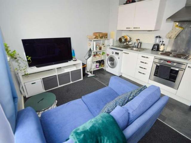 1 bed flat for sale