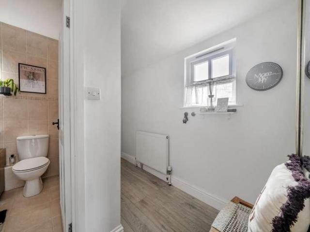 1 bed flat for sale