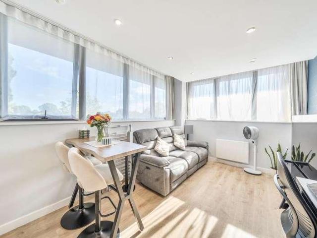 1 bed flat for sale