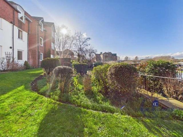 1 bed flat for sale