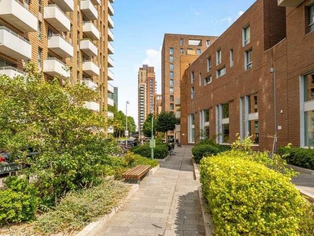 1 bed flat for sale