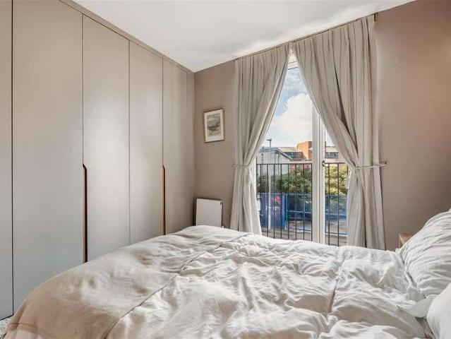 1 bed flat for sale