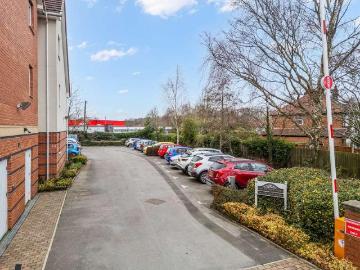1 bed flat for sale