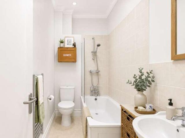 1 bed flat for sale