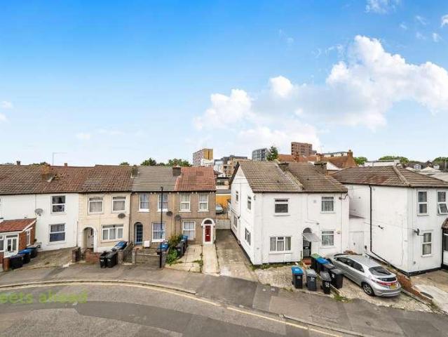 1 bed flat for sale